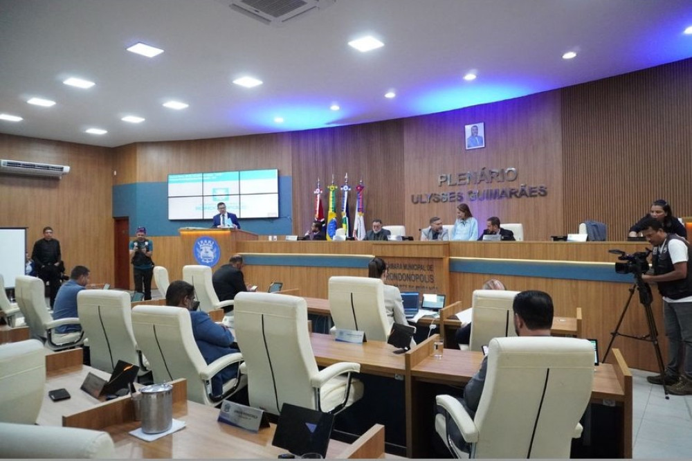 Sancionada lei que autoriza o 14º salário da enfermagem em Rondonópolis