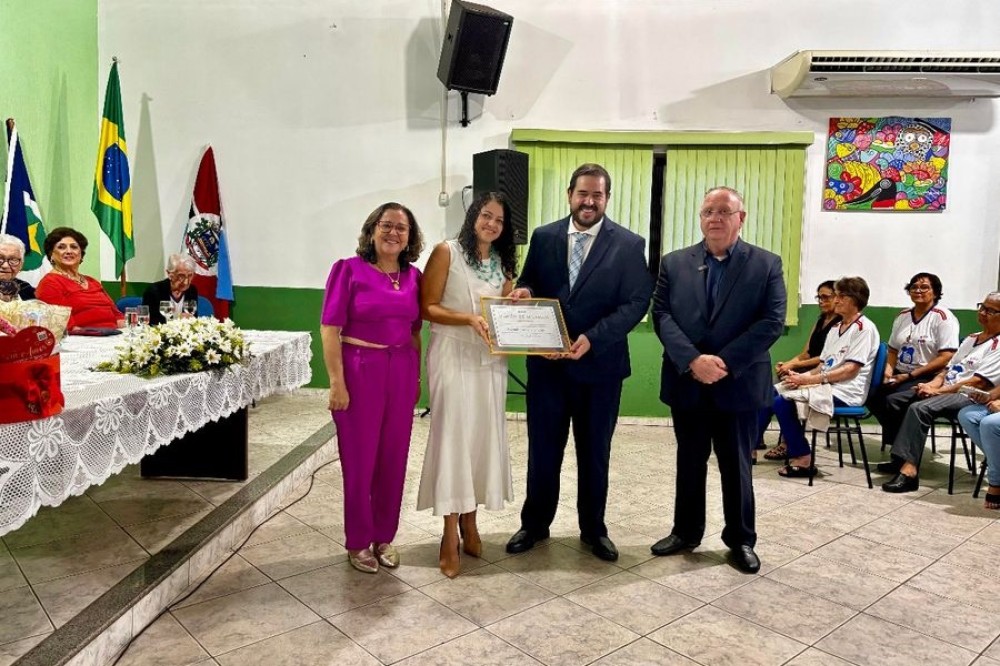 Escola Sagrado Coração de Jesus é homenageada em Sessão Solene pelos 76 anos de fundação